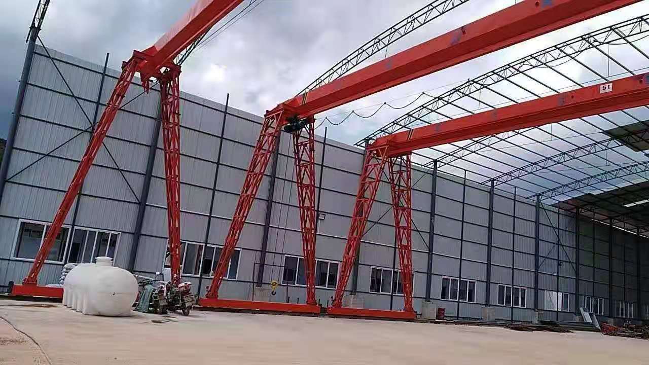 MHGY10噸上包下花葫蘆龍門在冬季的時候該怎么保養(yǎng)？需要注意哪些問題？