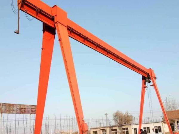 龍門吊門式起重機操作中如何確保環(huán)境保護？