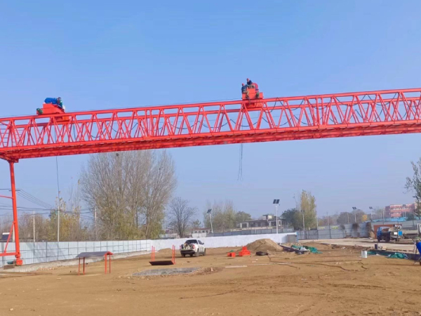 龍門吊門式起重機(jī)突發(fā)情況應(yīng)對的規(guī)范有哪些?